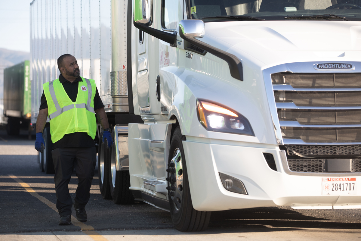 Driving Jobs at Hub Group Long Beach Local Dedicated